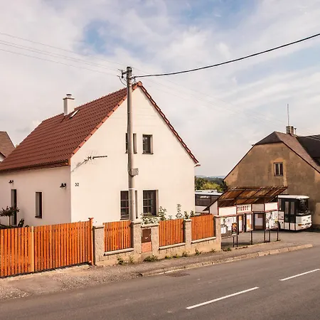 Garage U Barbory Apartamento Rakovník